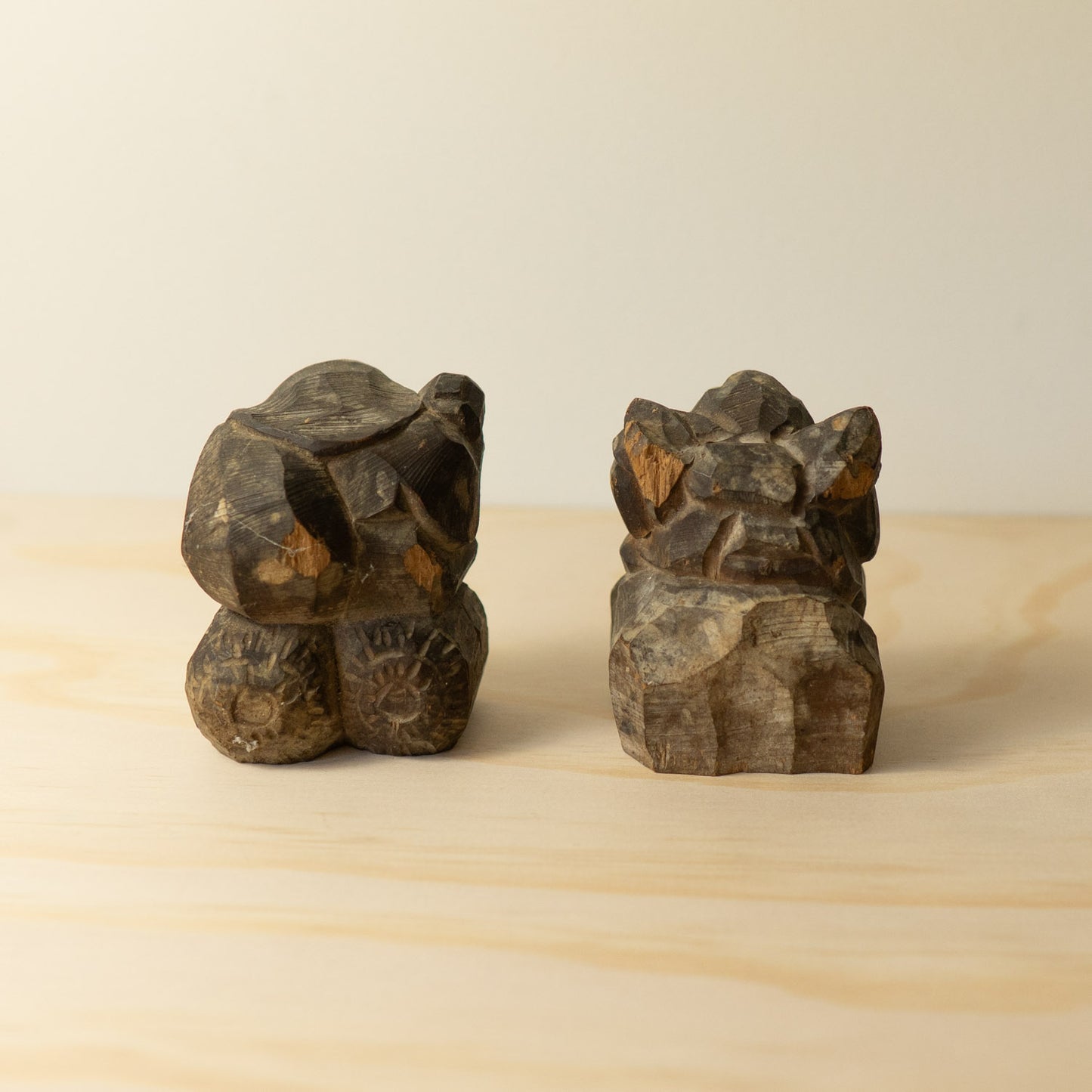 Antique Japanese Carved pair of Daikoku and Ebisu figures -04