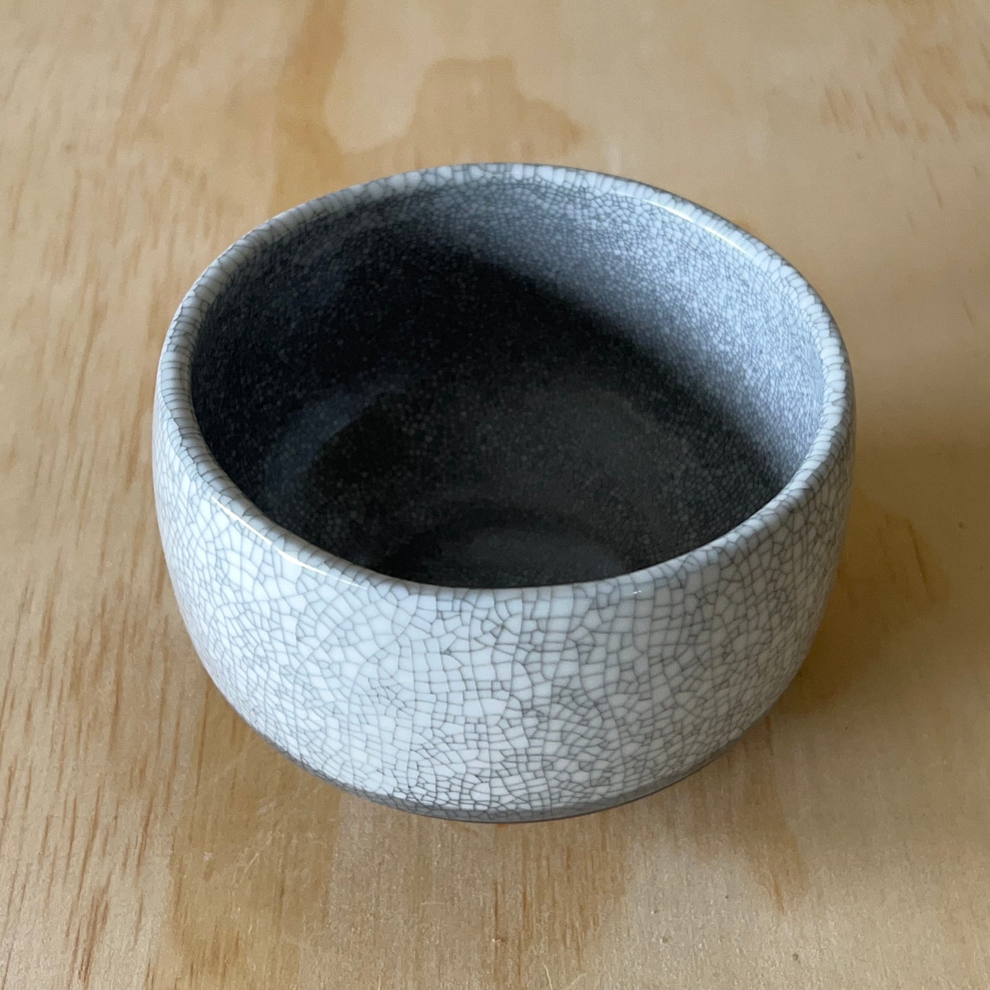 Japanese Ceramic Grey crackle glazed Matcha Tea Bowl