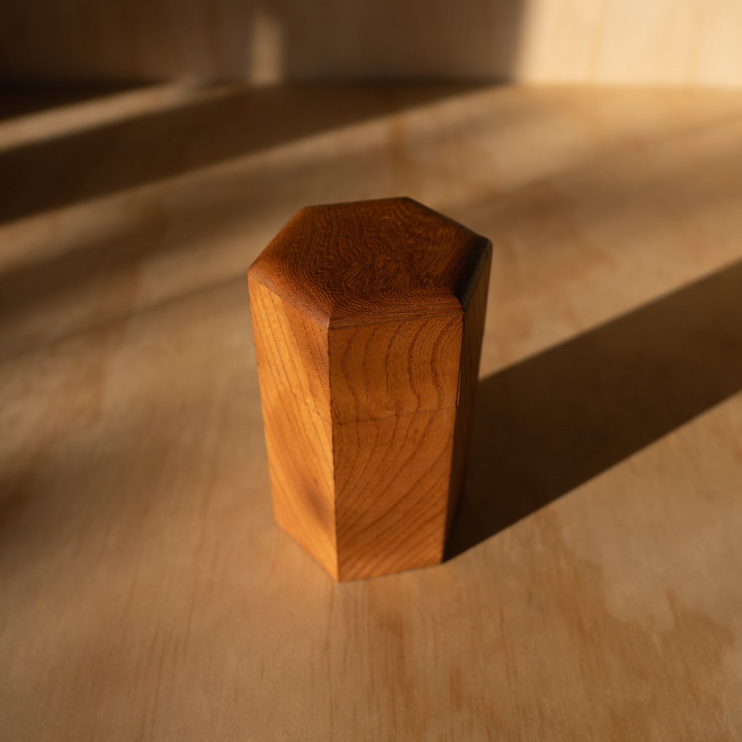 Vintage Hexagonal Japanese Wooden Tea Container - Chazutzu