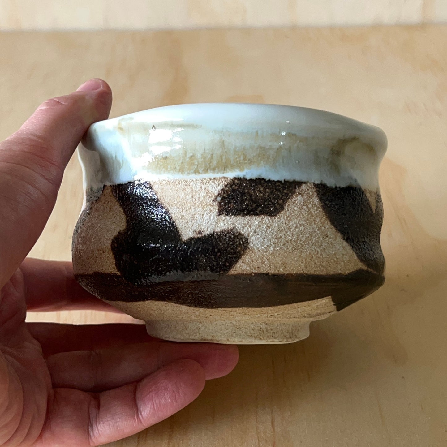 Contemporary Japanese black stripe matcha bowl 01
