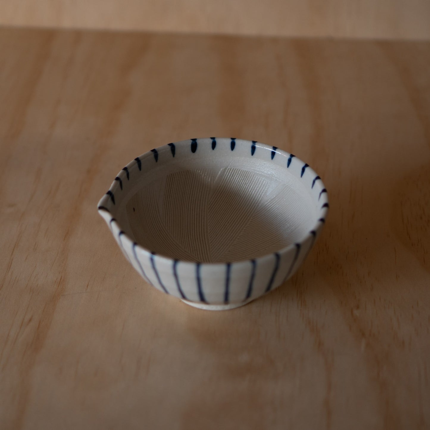 Japanese Suri-Bachi Grinding bowl - Blue Stripe pattern - Large