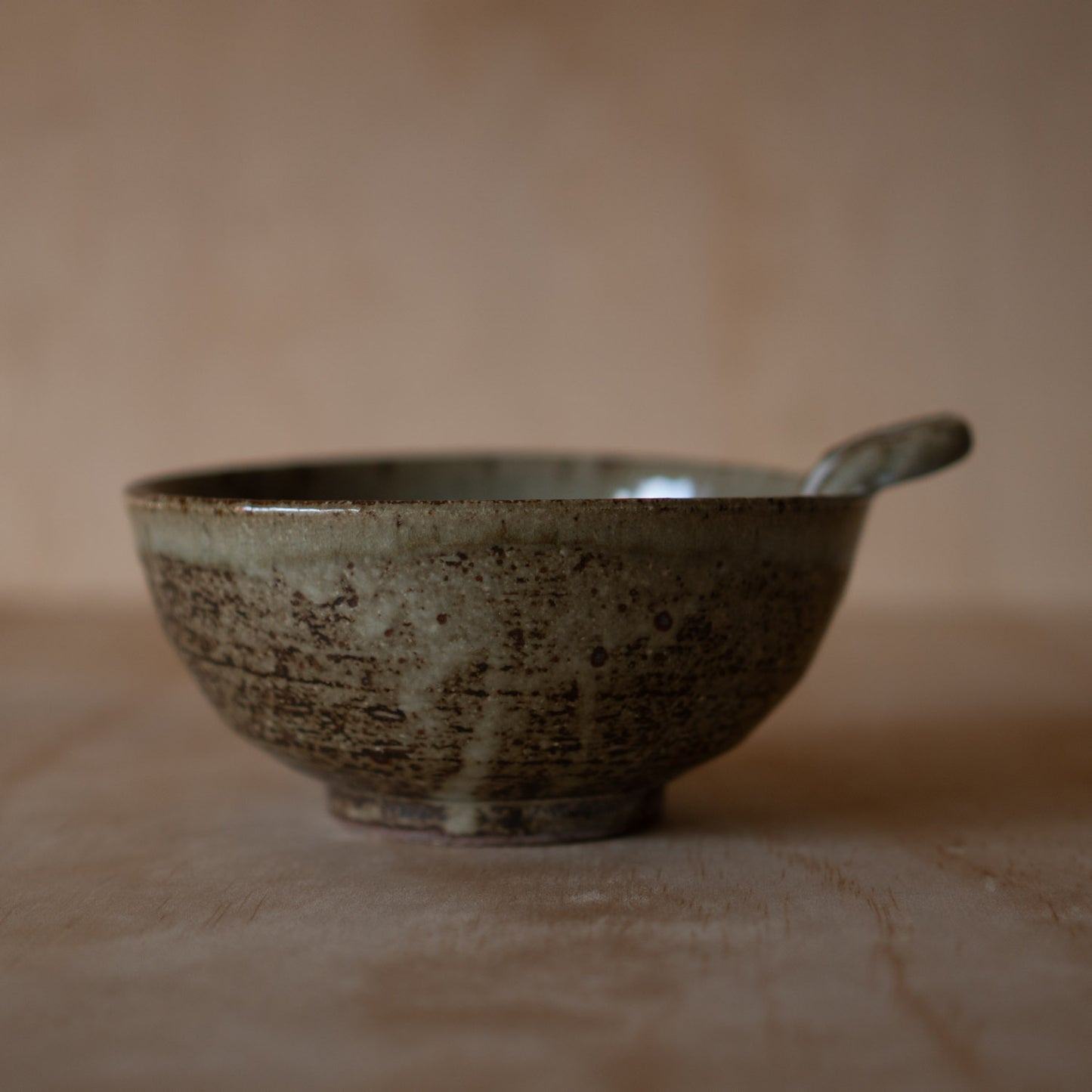 Japanese Suri-Bachi Grinding bowl - Earthy Brown Glazed - Large w/ handle