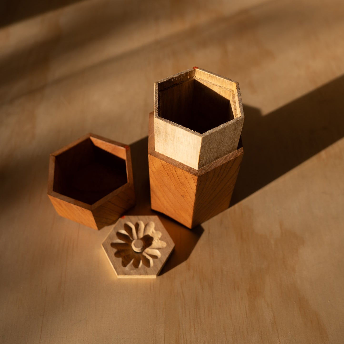 Vintage Hexagonal Japanese Wooden Tea Container - Chazutzu