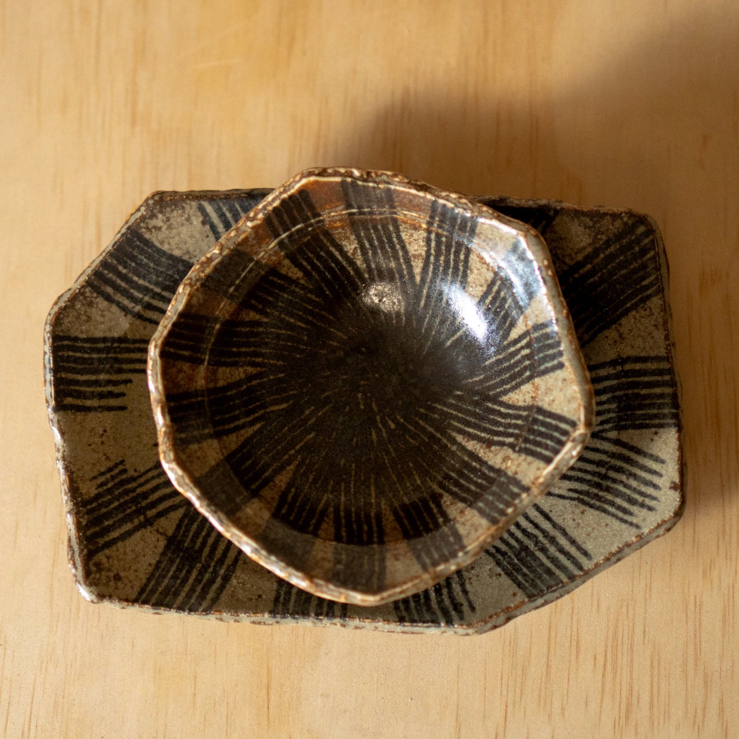 Japanese Ceramic entrée side plate - Raked black stripe pattern