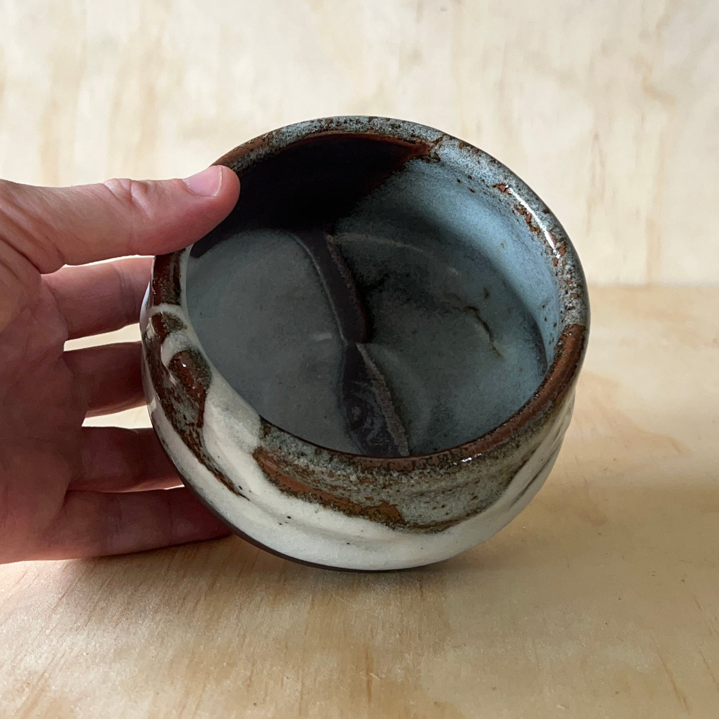 Contemporary Japanese white stripe matcha bowl