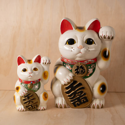 Vintage Japanese Small White Maneki Neko Lucky Cat