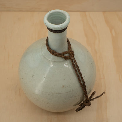 Antique Japanese Tokkuri sake bottle - Bulbous off white glaze