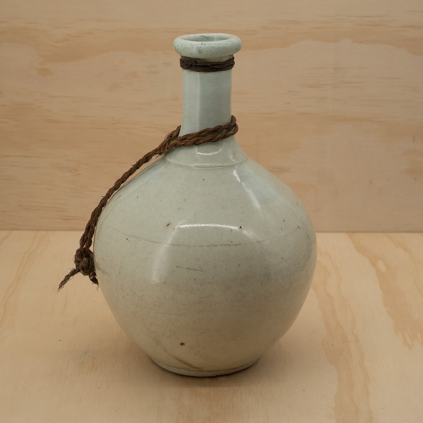 Antique Japanese Tokkuri sake bottle - Bulbous off white glaze