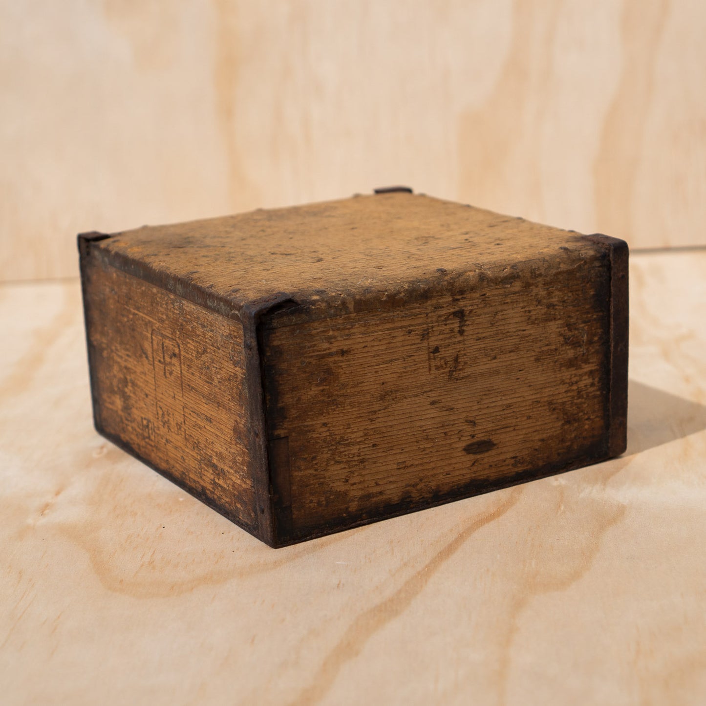 Antique Japanese Wood and Iron Masu Box Rice Measure - gogomasu