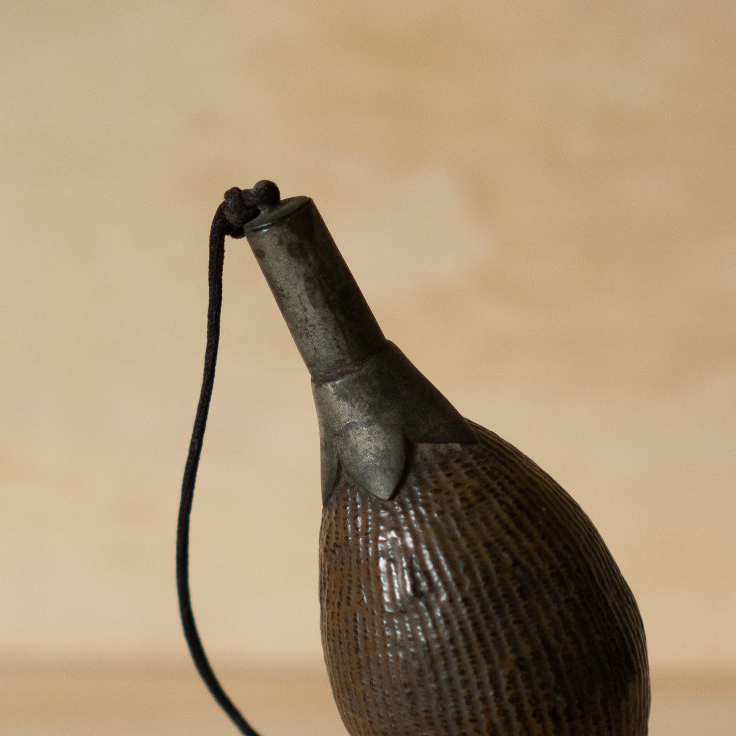 Antique Japanese Lacquered Hyotan Gourd Bottle - Gunpowder flask