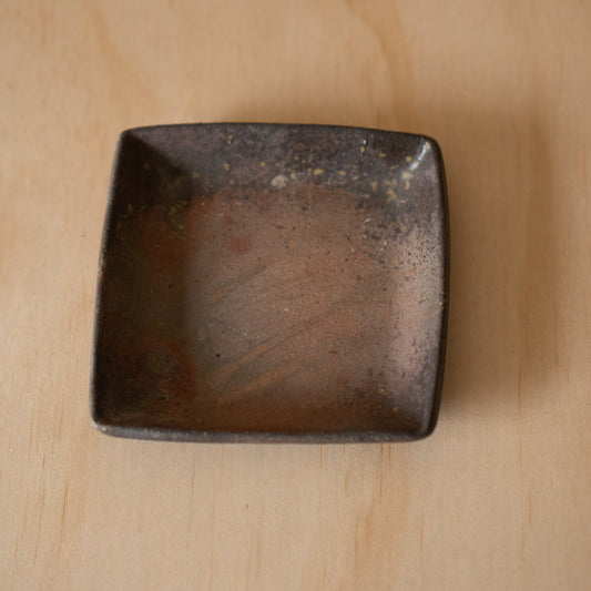 Japanese Bizen small square ceramic plate by Tsugaru Kanayama