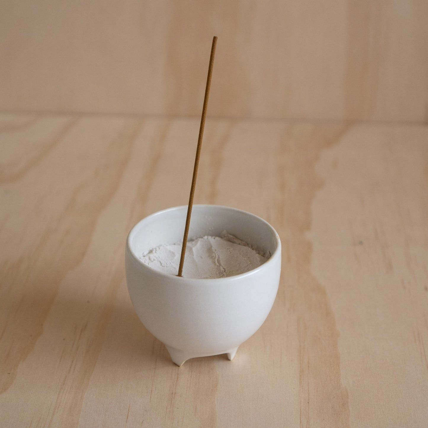 Shoyeido Japan Ceramic Incense Burner with Lid - White
