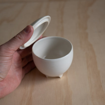 Shoyeido Japan Ceramic Incense Burner with Lid - White