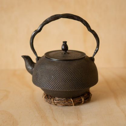 Vintage Japanese Iron Tetsubin Tea Kettle - Nambu Morioka