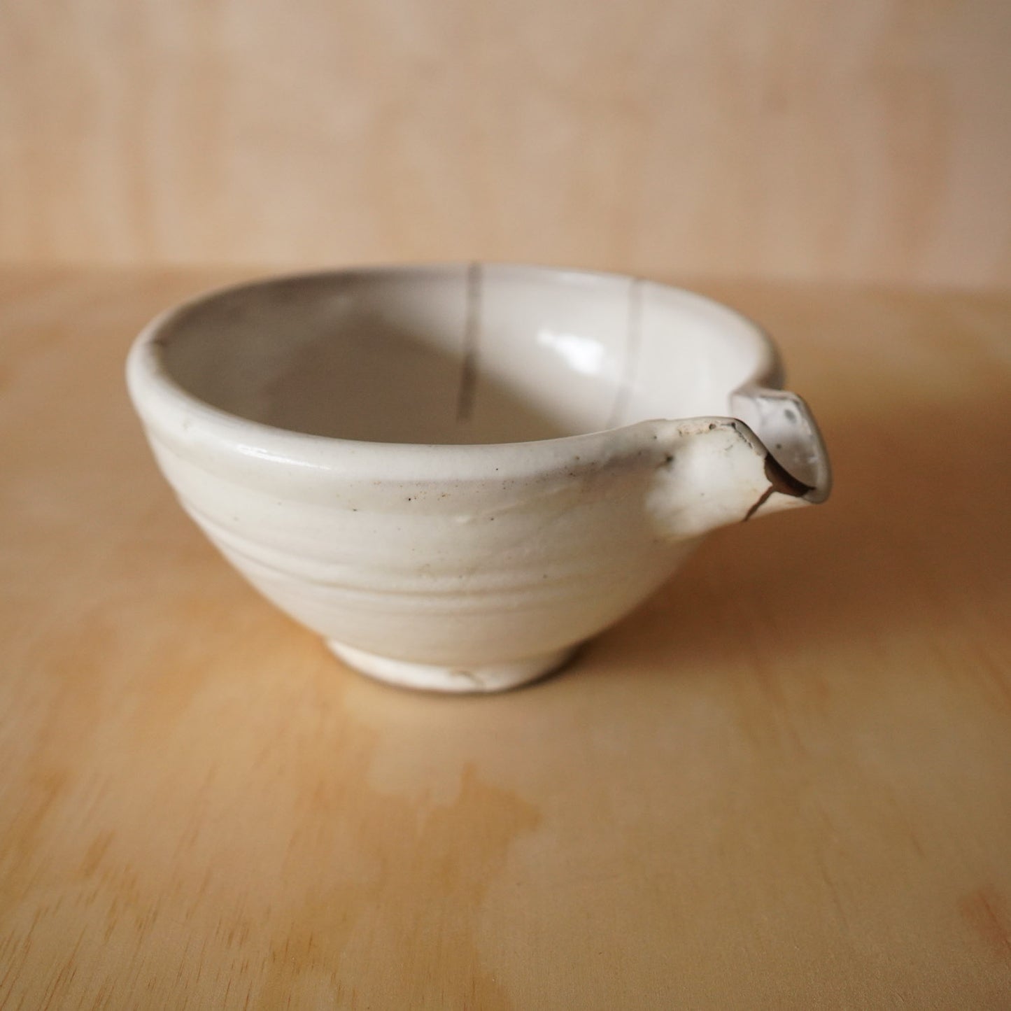 Antique Japanese Hirashimizu ware bowl with Kintsugi gold repair