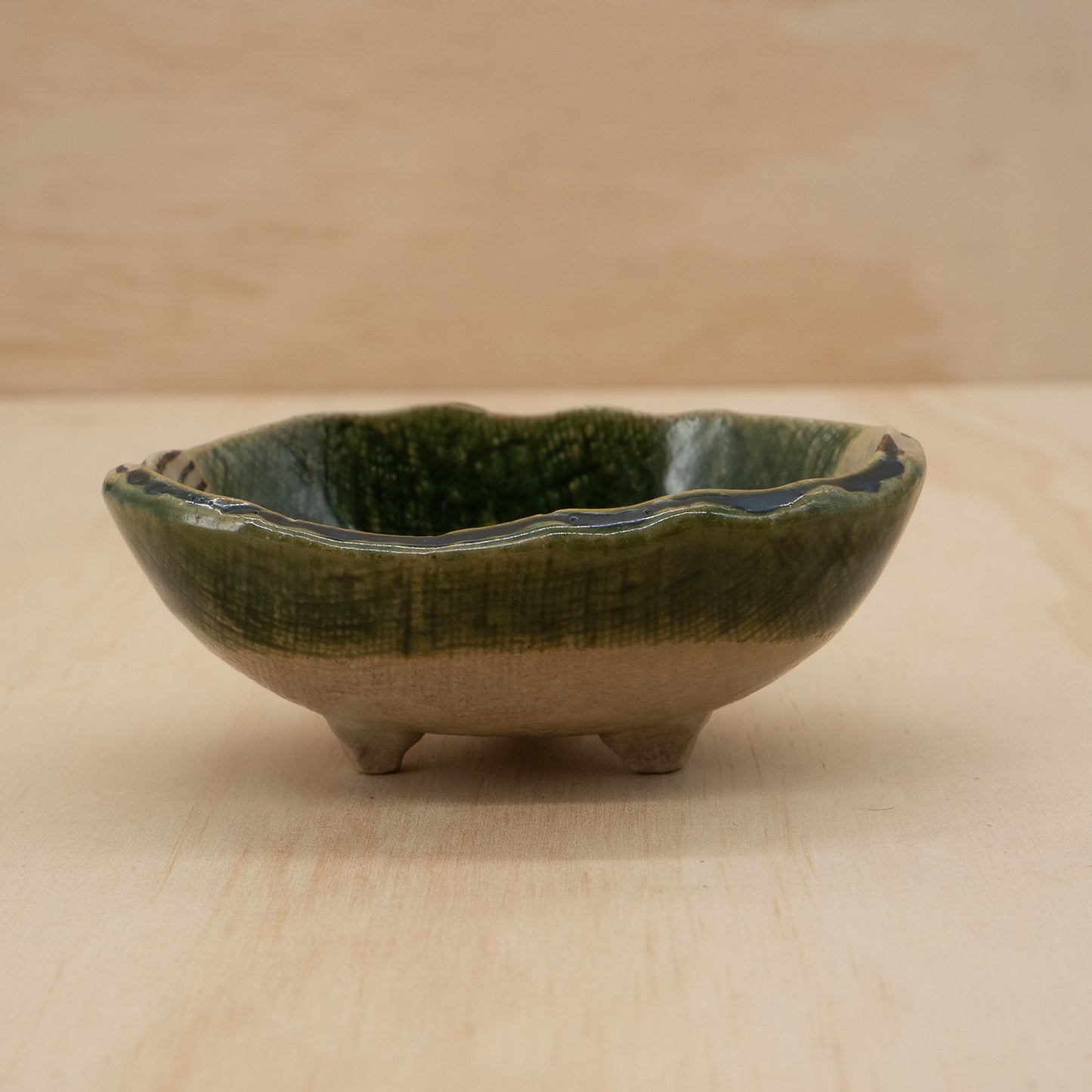 Vintage Japanese Ceramic Footed Oribe side dish bowls
