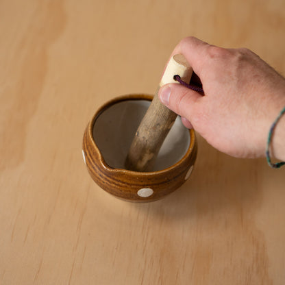 Japanese Suribachi Grinding Bowl Set with Sansho wood Pestle - Brown polkadot