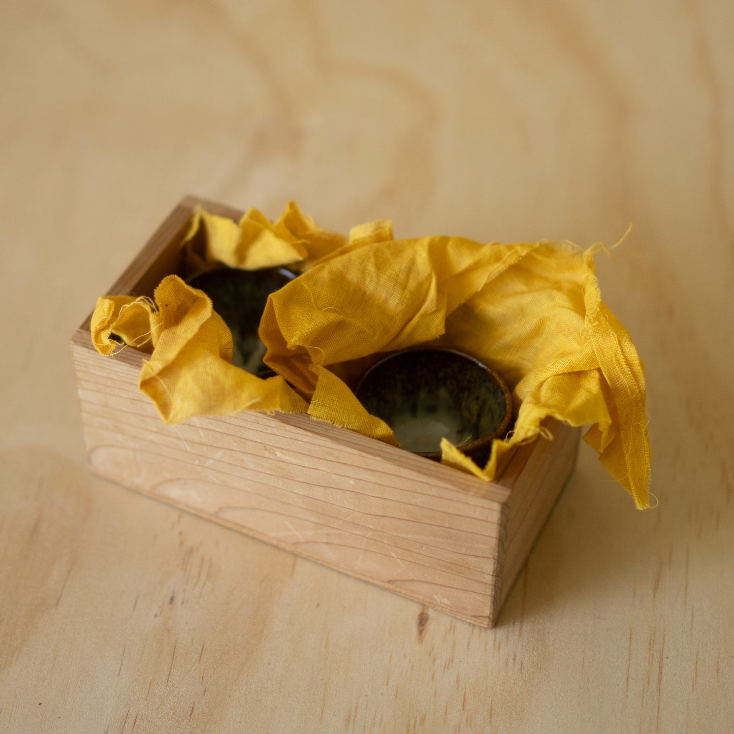 Vintage Japanese Boxed pair of Sake cups - Karatsu