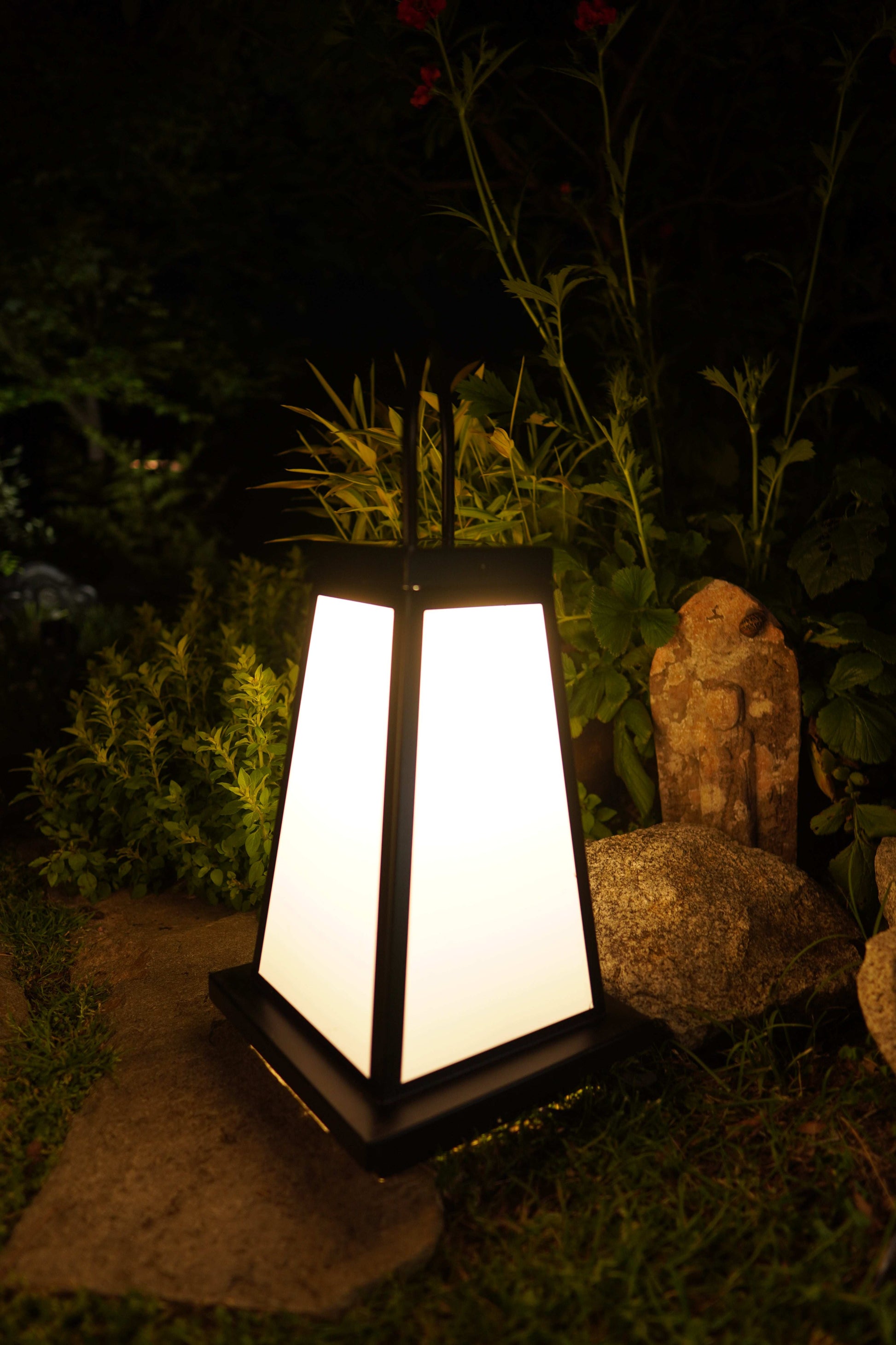 Kyoto Andon - Japanese Outdoor Solar Lantern