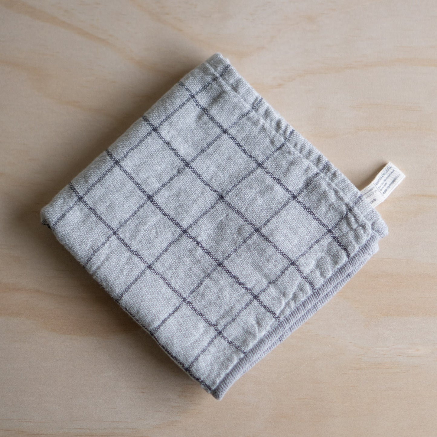 Kontex Graph - Organic Natural Dyed Cotton Face washer - Charcoal 33cm