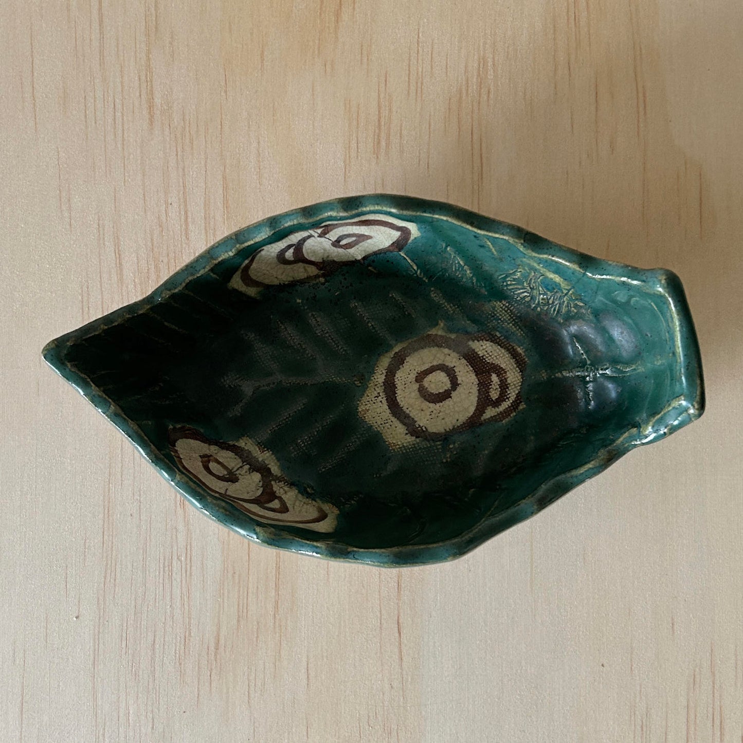 Antique Japanese Oribe leaf dish