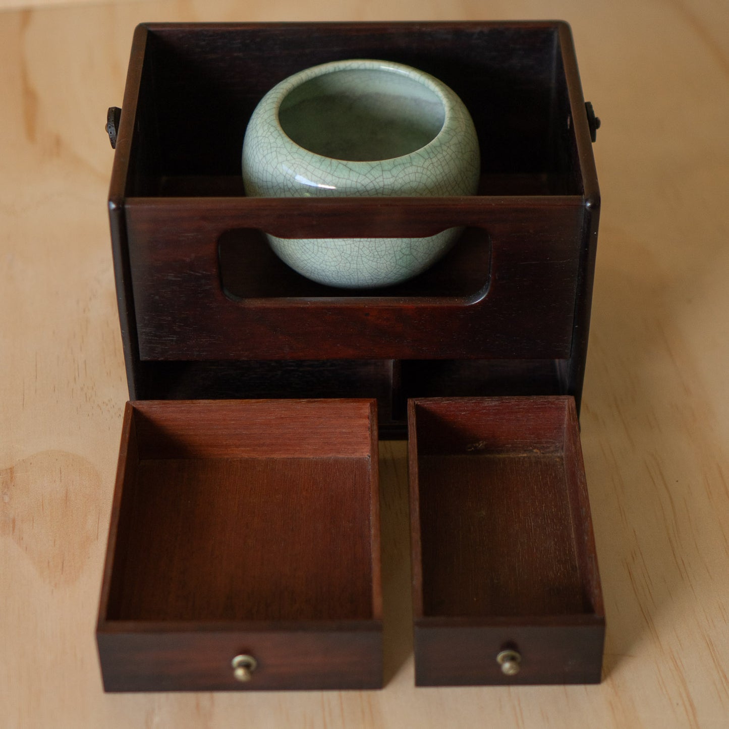 Fine Japanese Rosewood Tabako-bon - Incense box