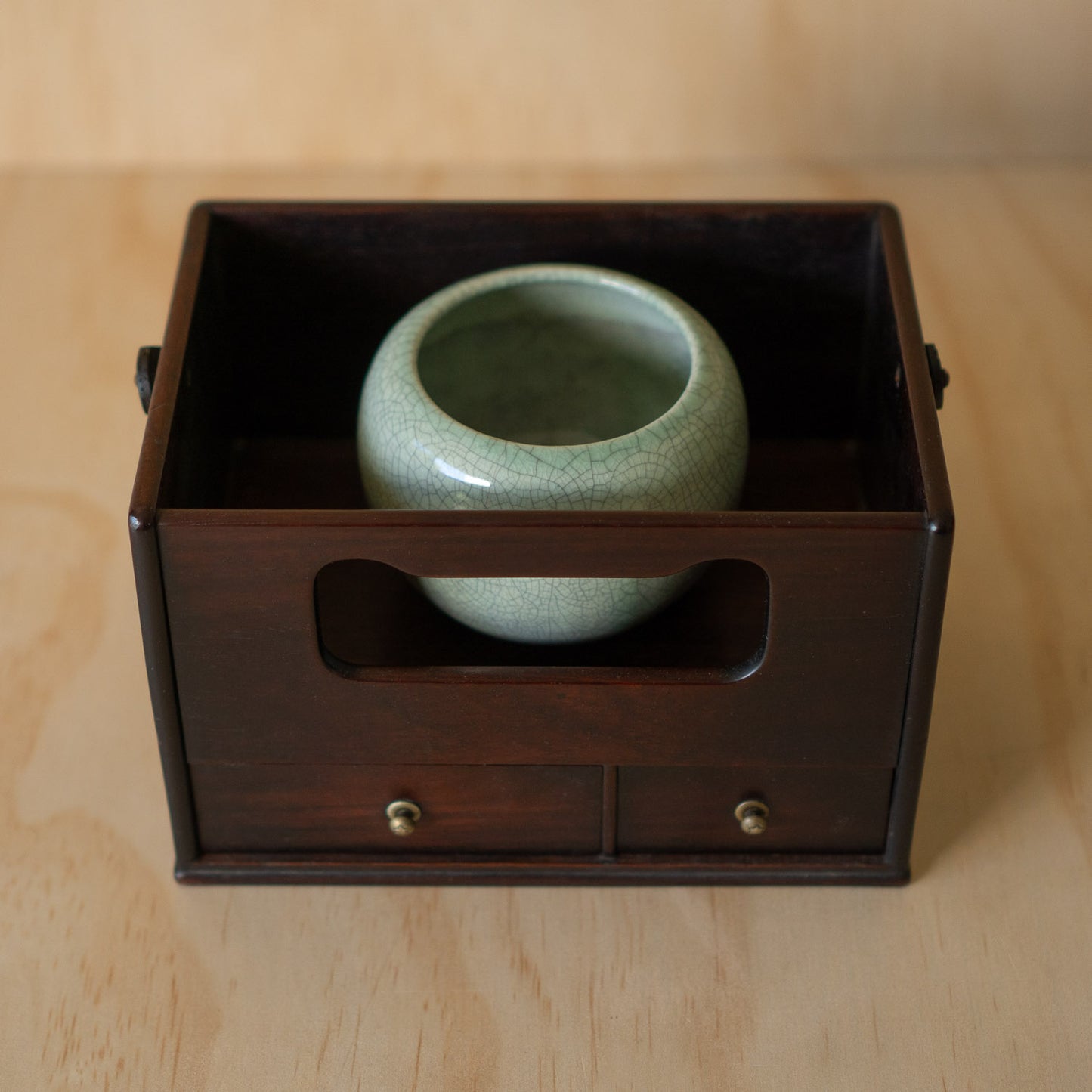 Fine Japanese Rosewood Tabako-bon - Incense box