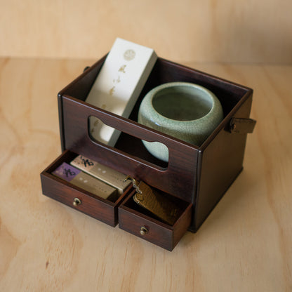 Fine Japanese Rosewood Tabako-bon - Incense box