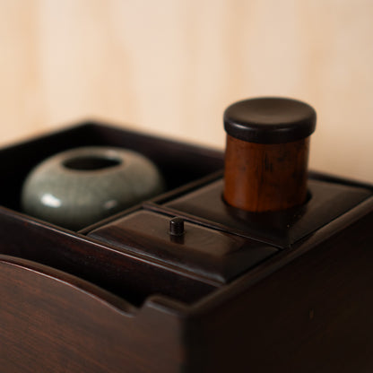 Fine Japanese Rosewood Tabako-bon - Incense box