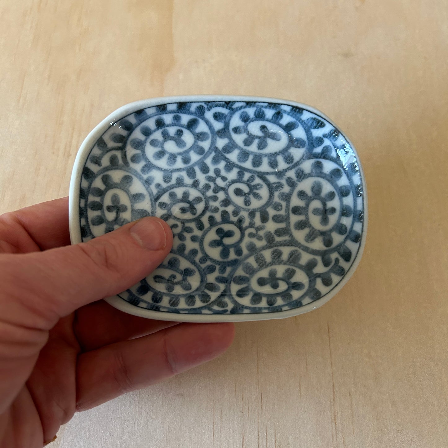 Small Blue and White Japanese dipping plates - Arabesque Pattern