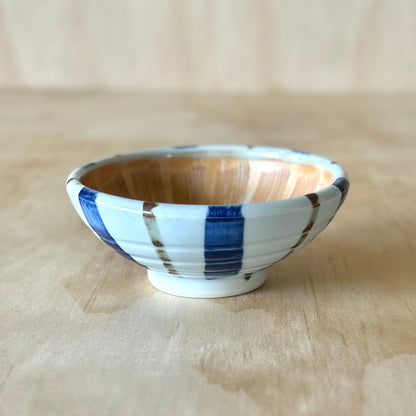 Small Japanese striped grinding bowl and wooden pestle