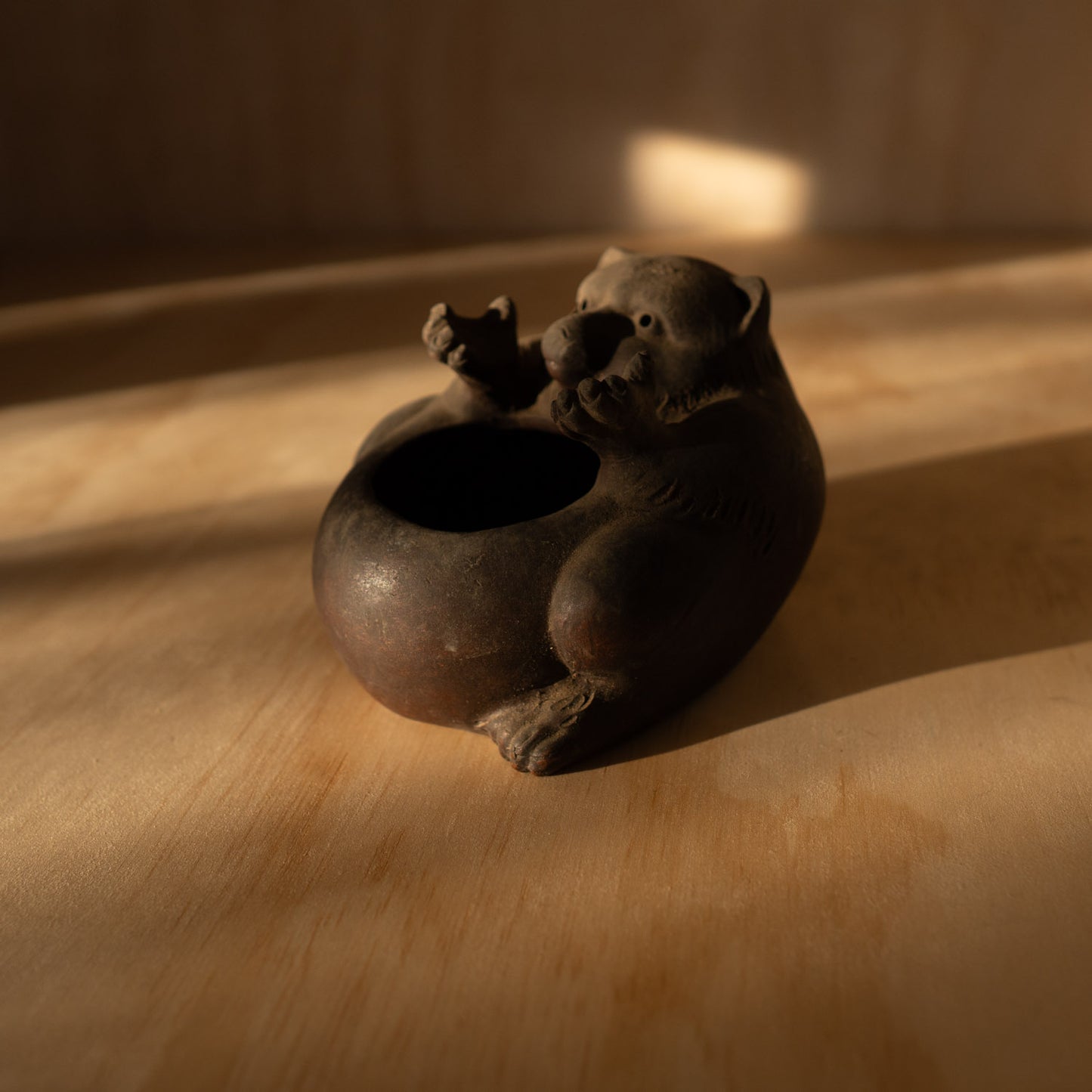 Antique Bizen ware male Tanuki Koro incense burner