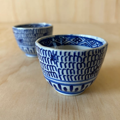 Antique Japanese small blue and white porcelain Ko Imari tea cup