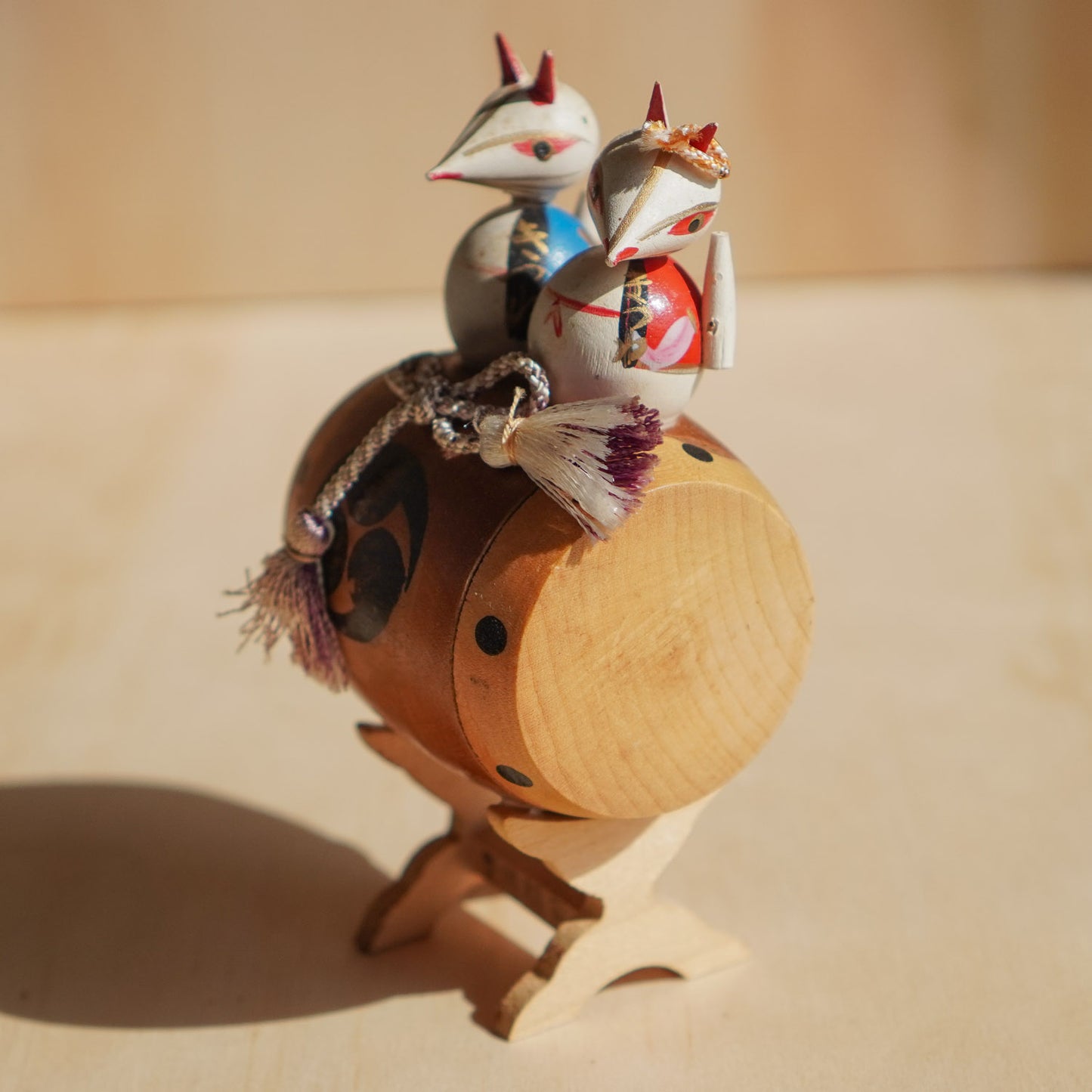 Vintage Japanese Inari Shrine Folk art souvenir - Kitsune Foxes