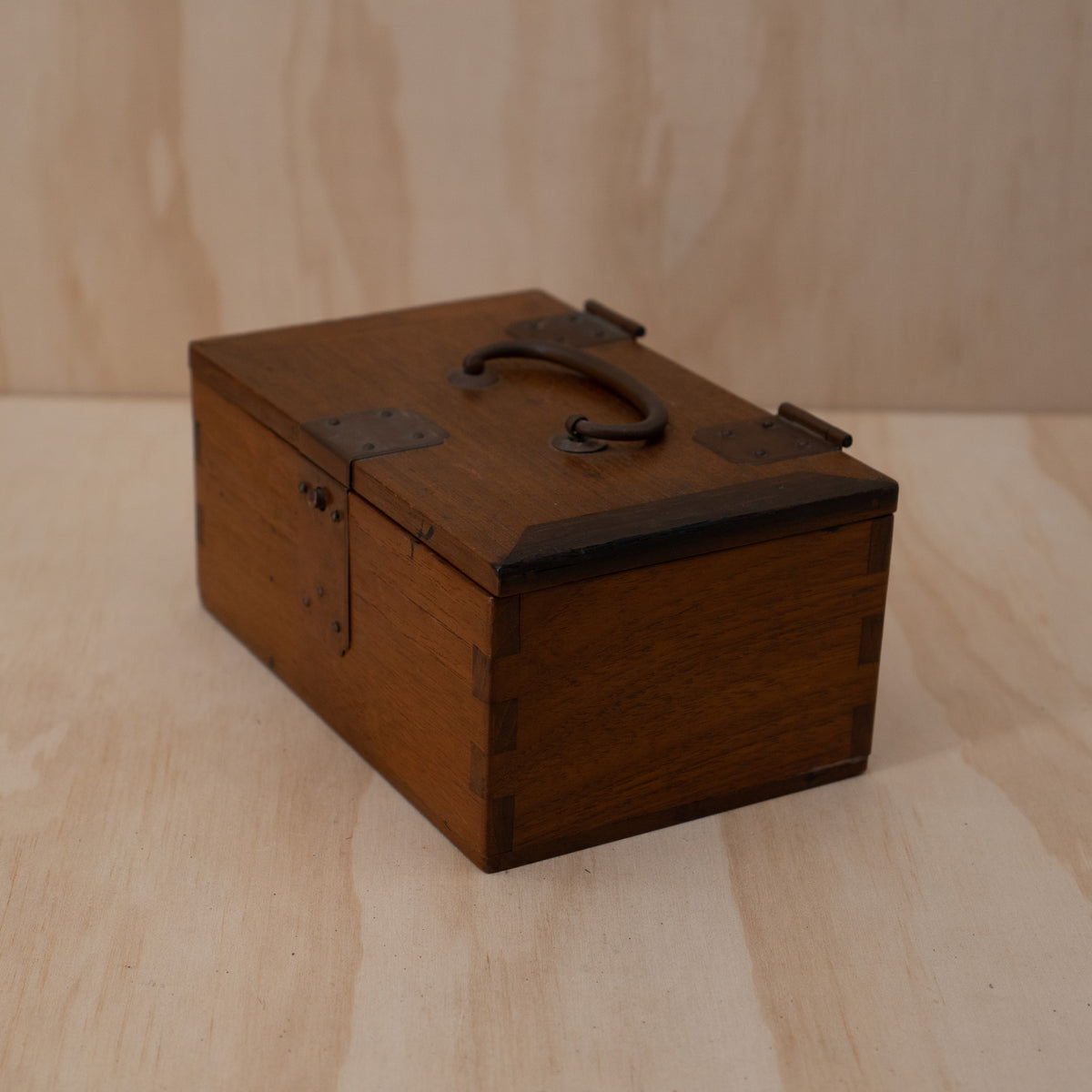 Vintage Japanese small inkan stamp box - hankobako