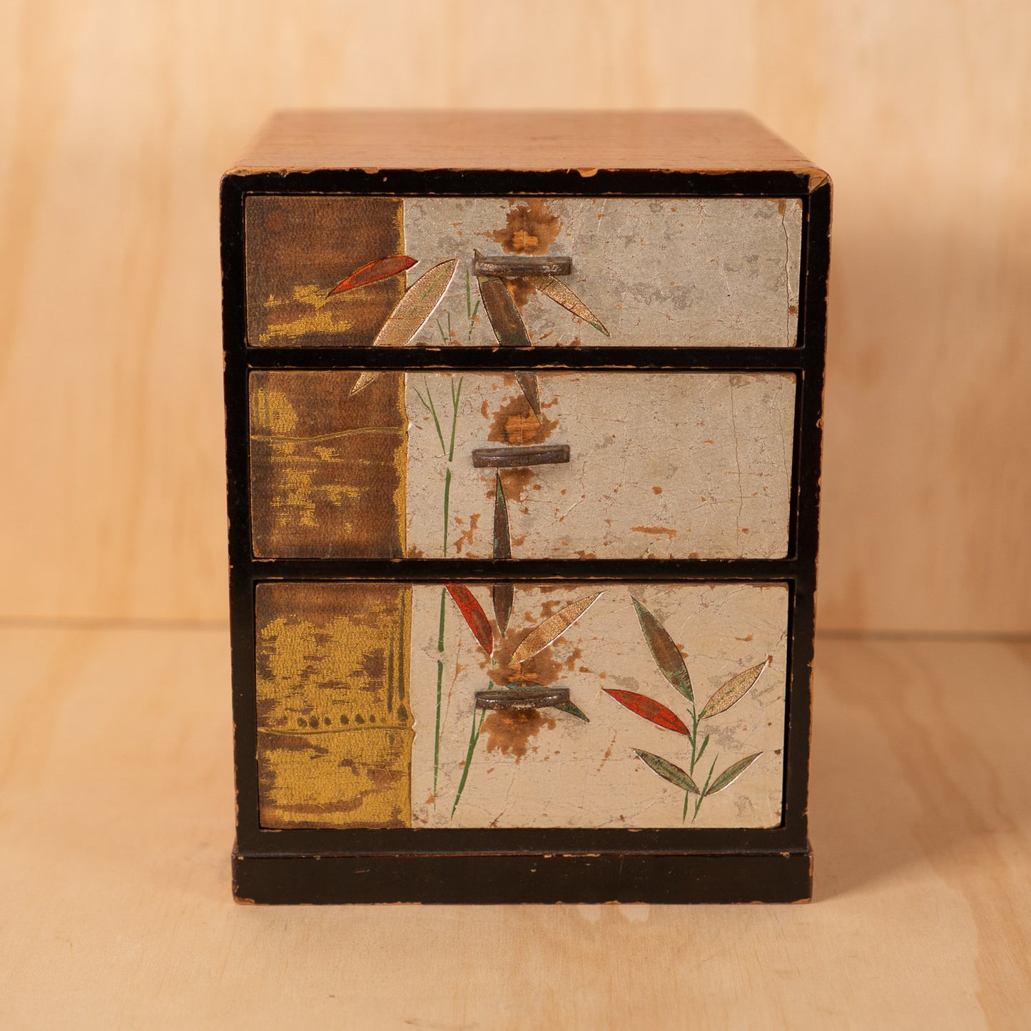 Vintage Japanese Lacquered Haribako Sewing box with Silver Leaf