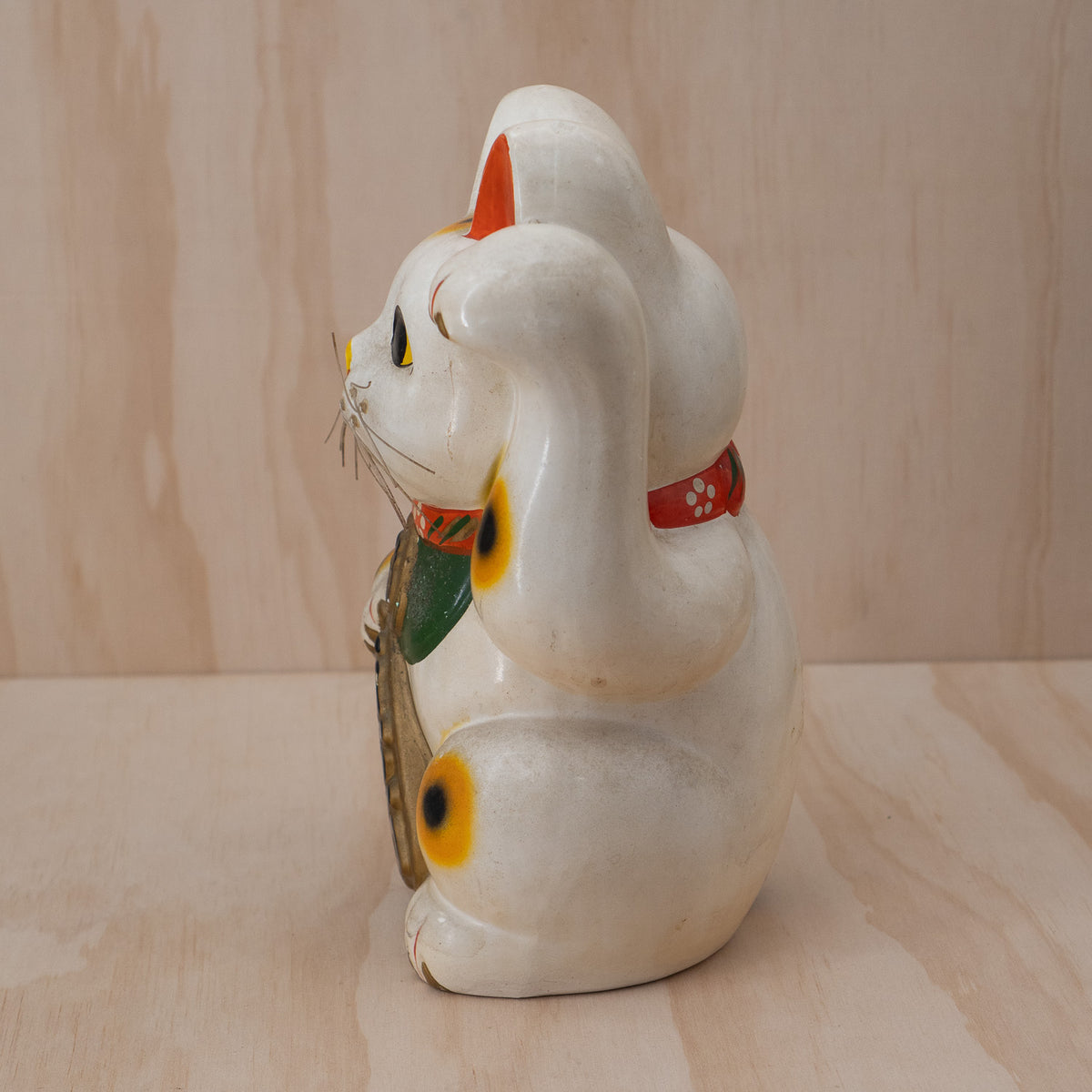 Vintage Japanese White Maneki Neko Lucky Cat - Medium