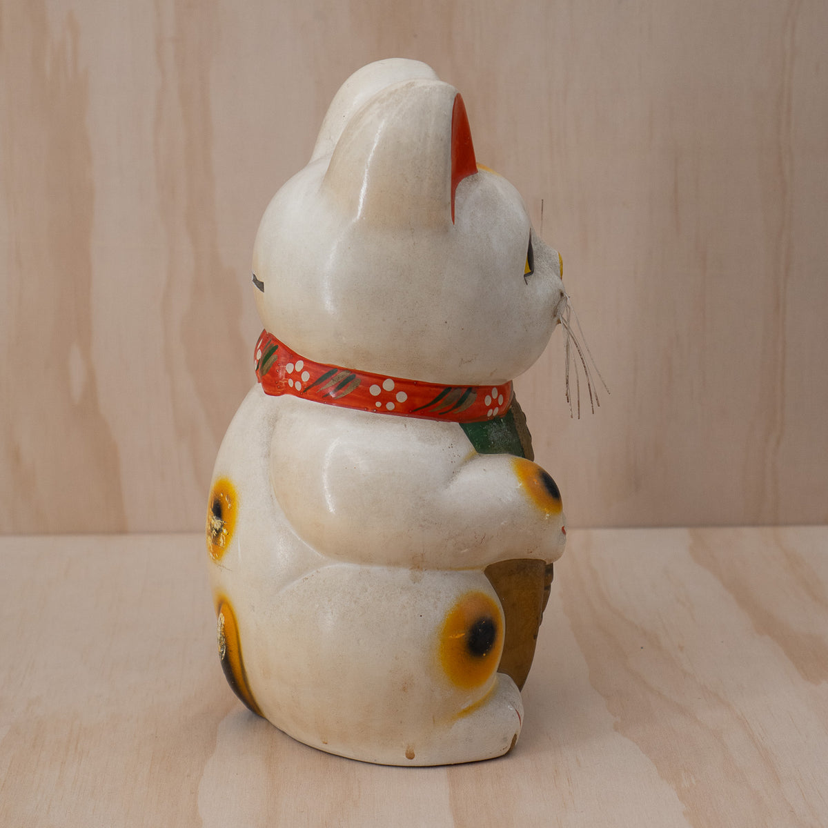 Vintage Japanese White Maneki Neko Lucky Cat - Medium