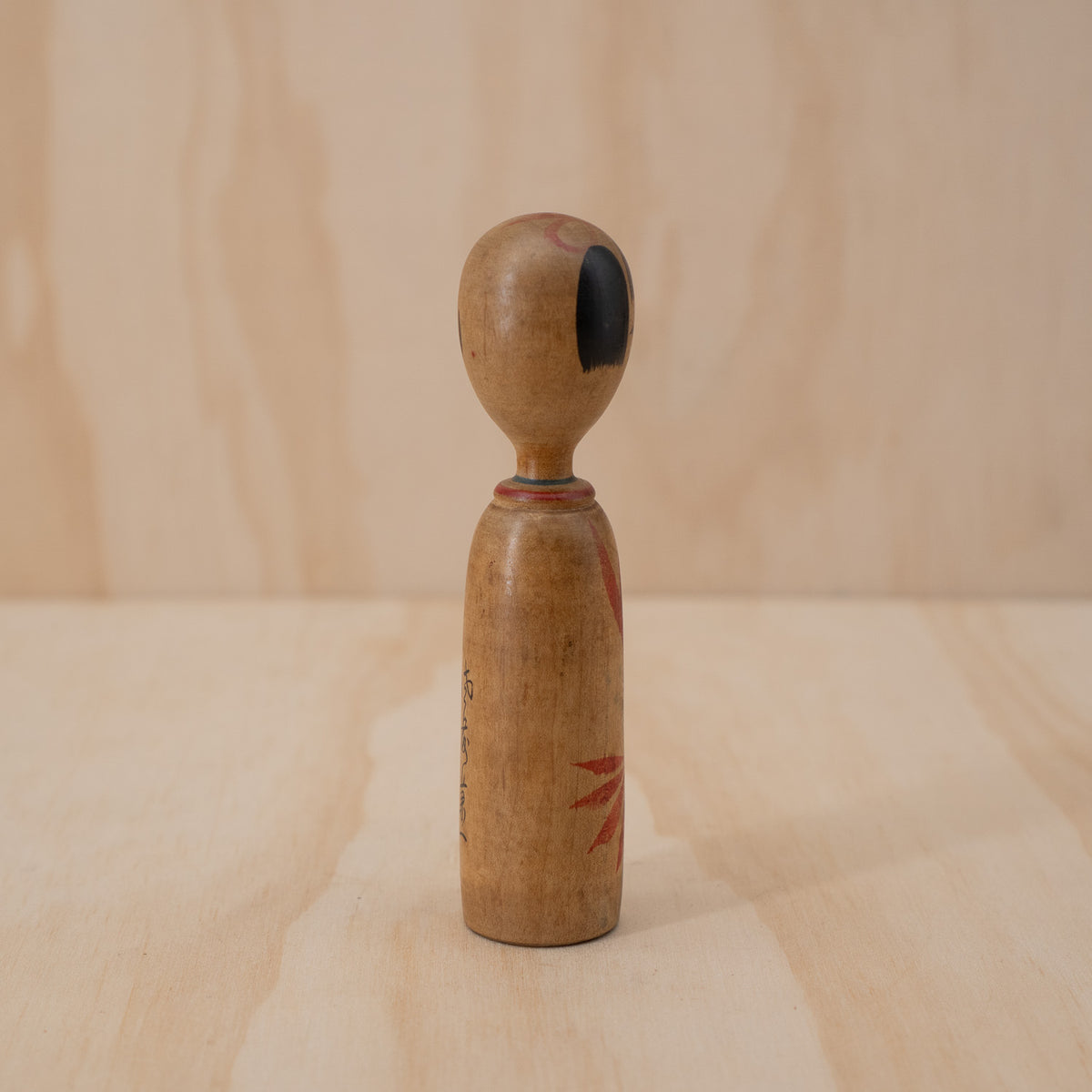 Vintage Japanese Showa era Shingata kokeshi doll