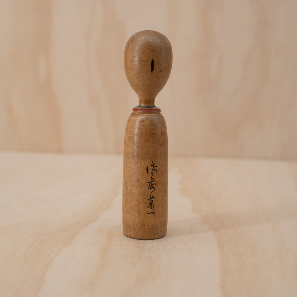 Vintage Japanese Showa era Shingata kokeshi doll