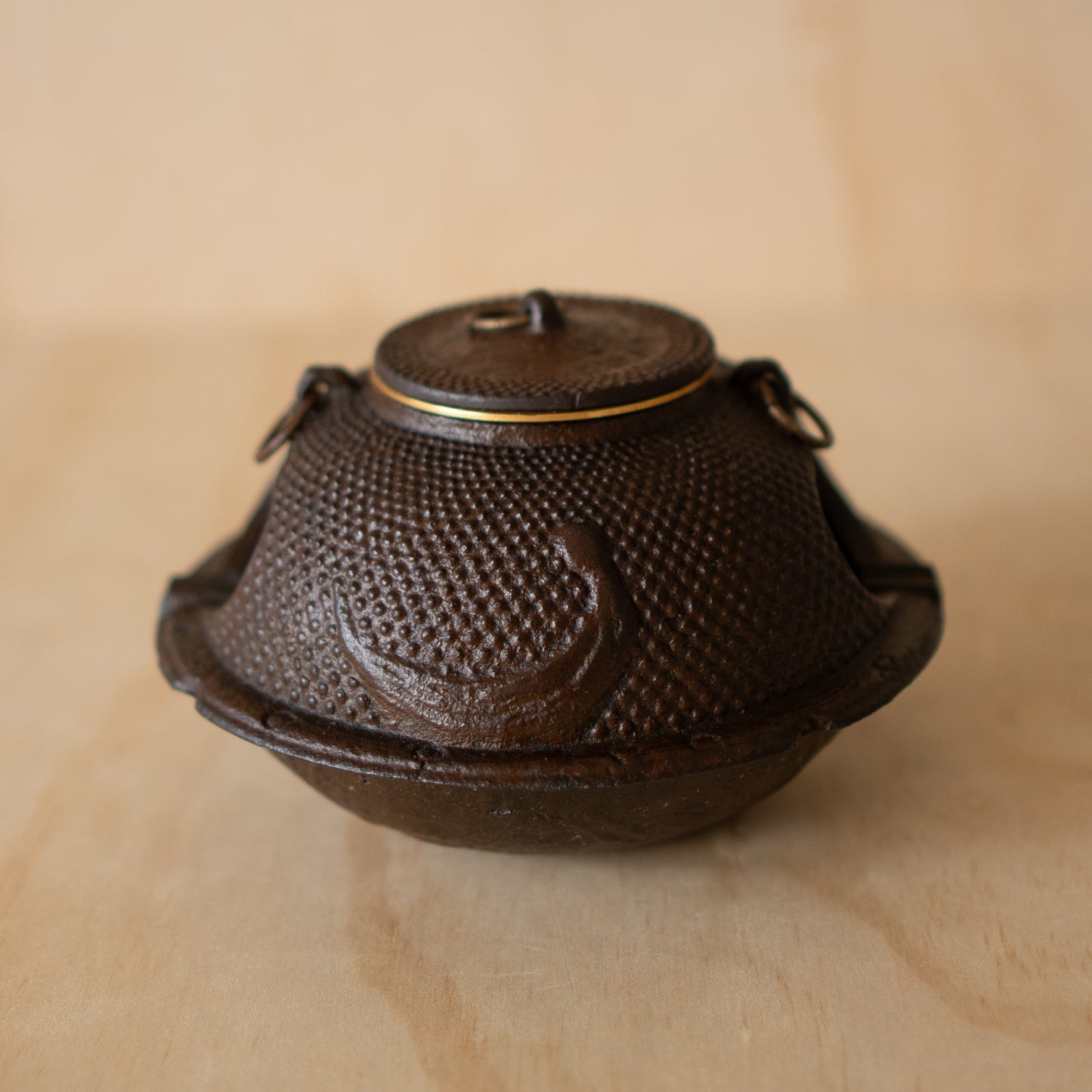 Vintage Tanuki Chagama ash tray container