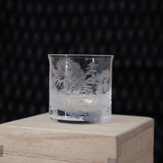 Japanese Osamu Hashimoto hand cut crystal sake cup in box - 1